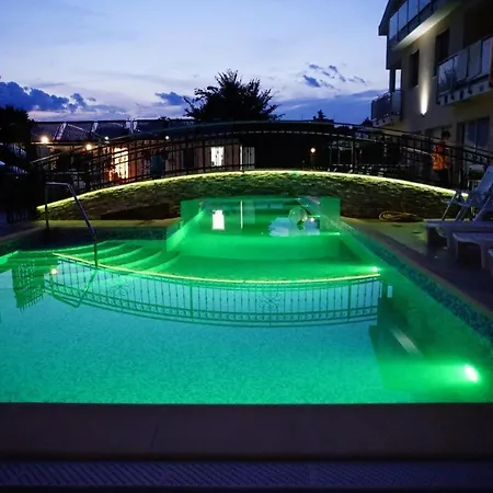 Diana Apartment *